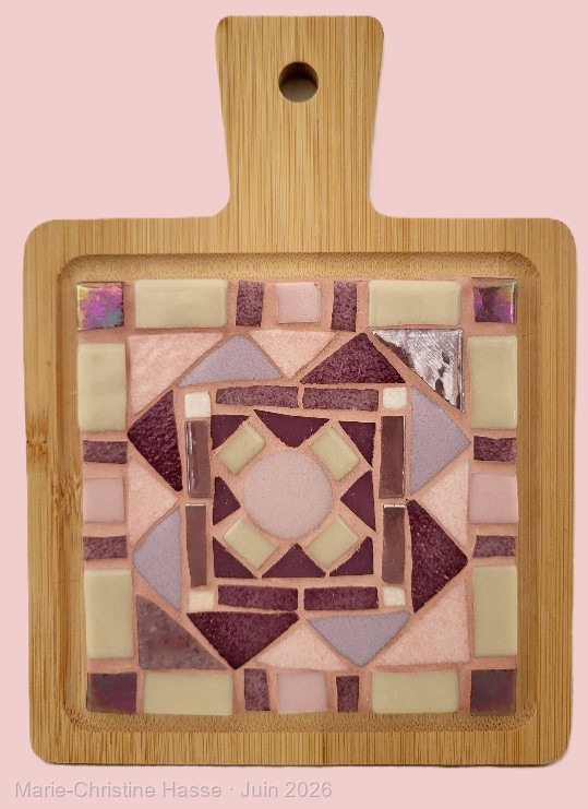Planche dessous de plat lilas