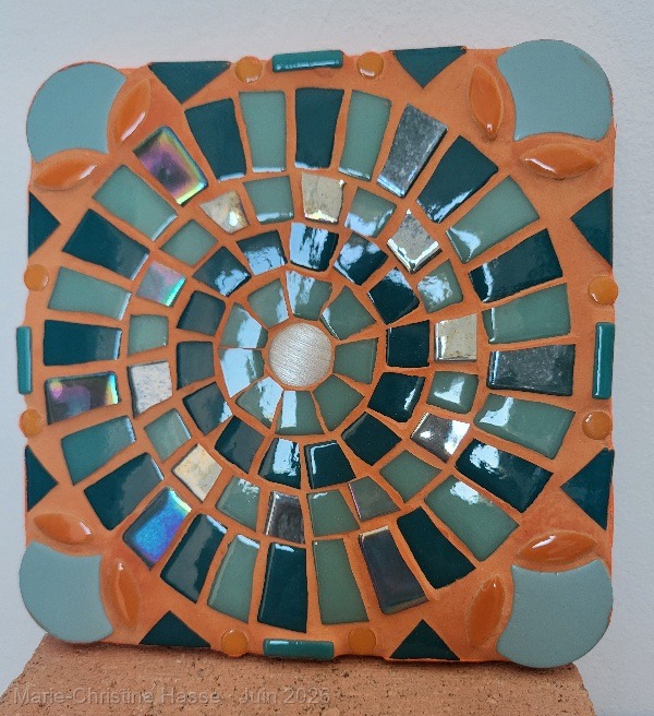 Carré orange et turquoise